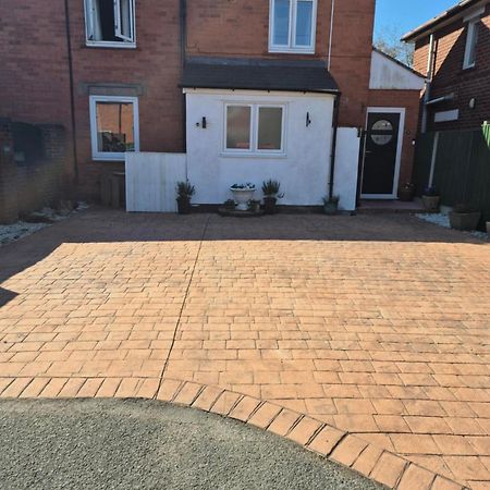 Accomadation Wrexham Luaran gambar