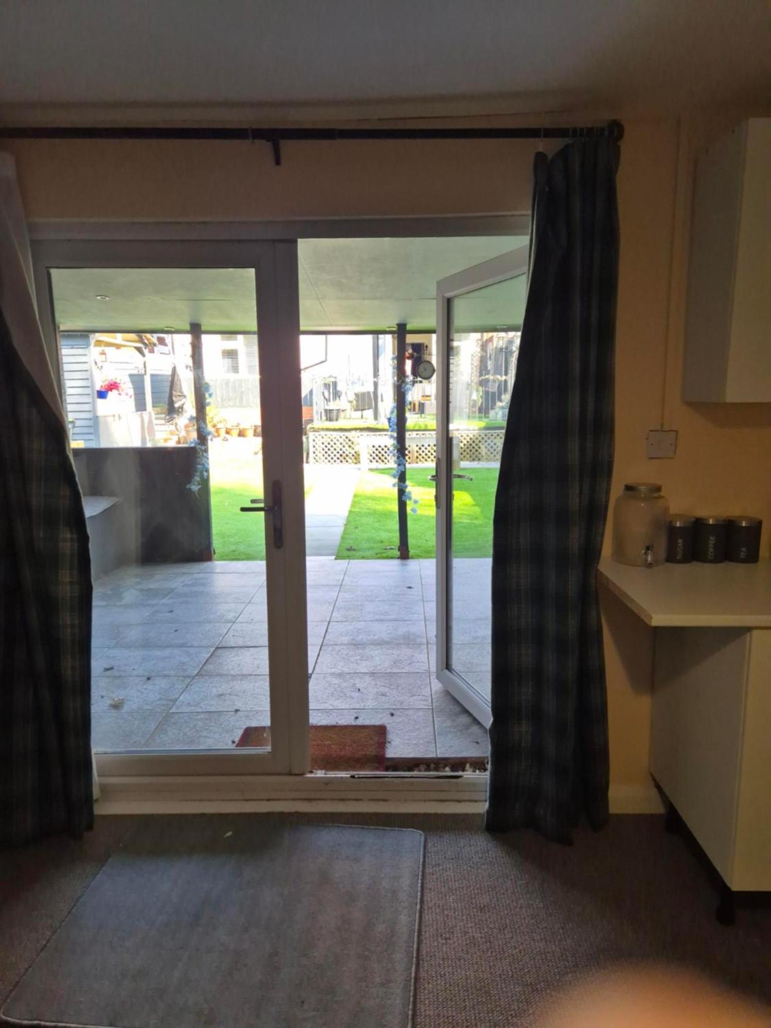 Accomadation Wrexham Luaran gambar
